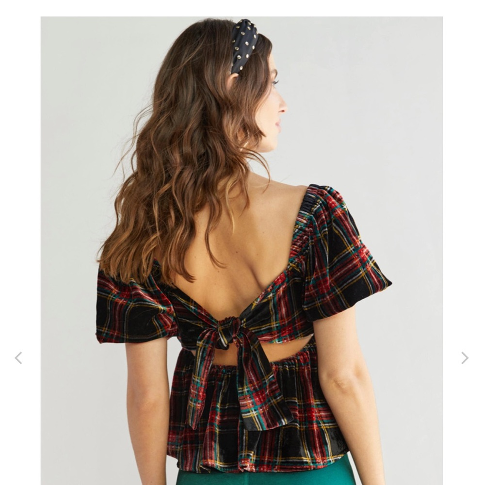Francesca's Collections Black Red Green Plaid Tie-Back Peplum Blouse